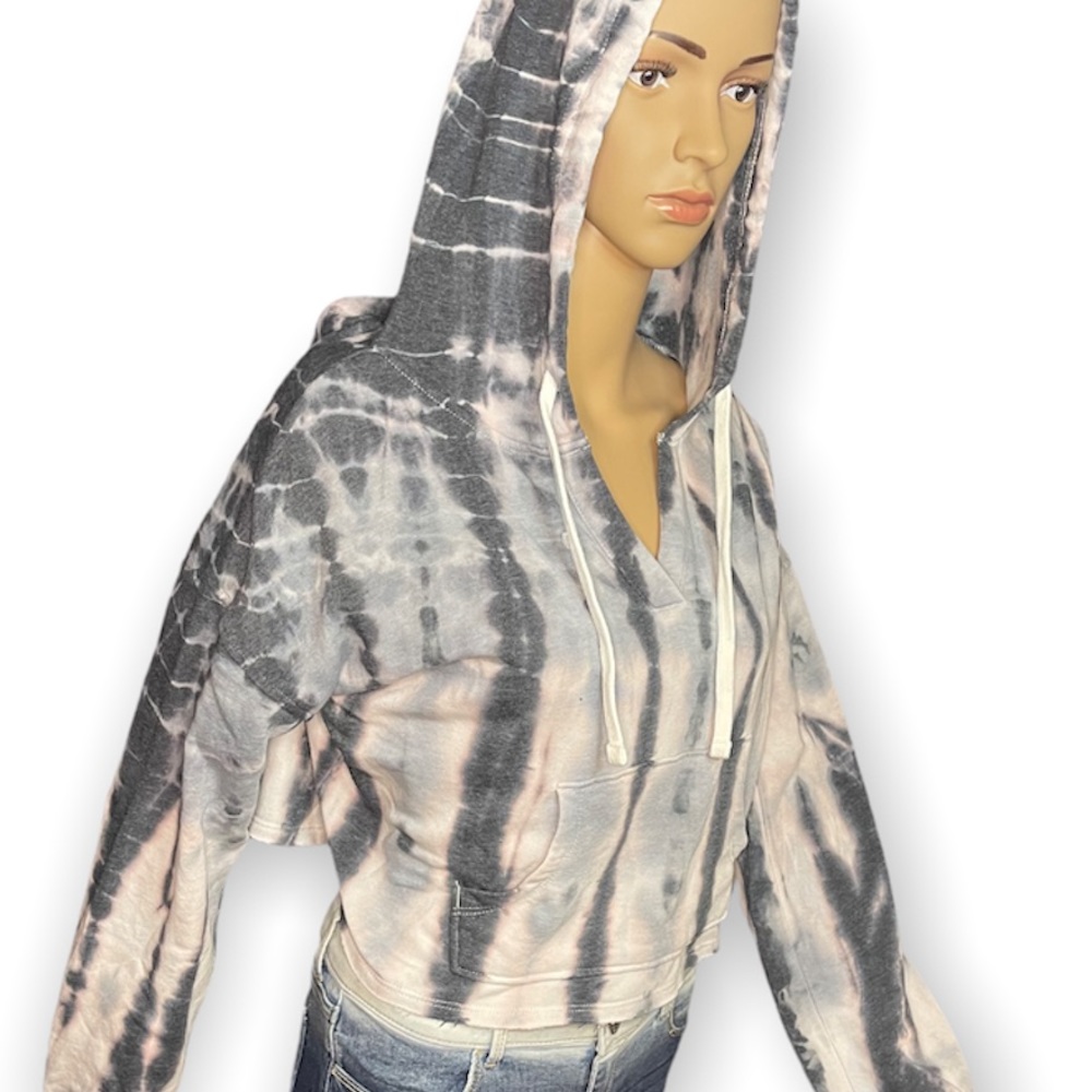So Lounge Life Sweater NWOT